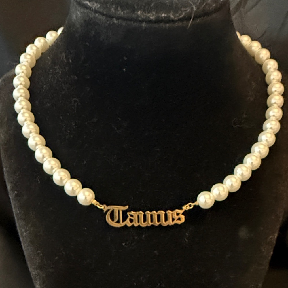Taurus Pearl Nameplate Necklace - Gold & White